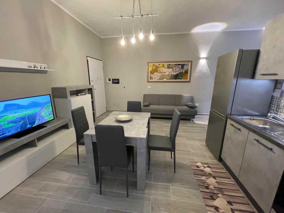 Appartamento Elegante Карбония Екстериор снимка