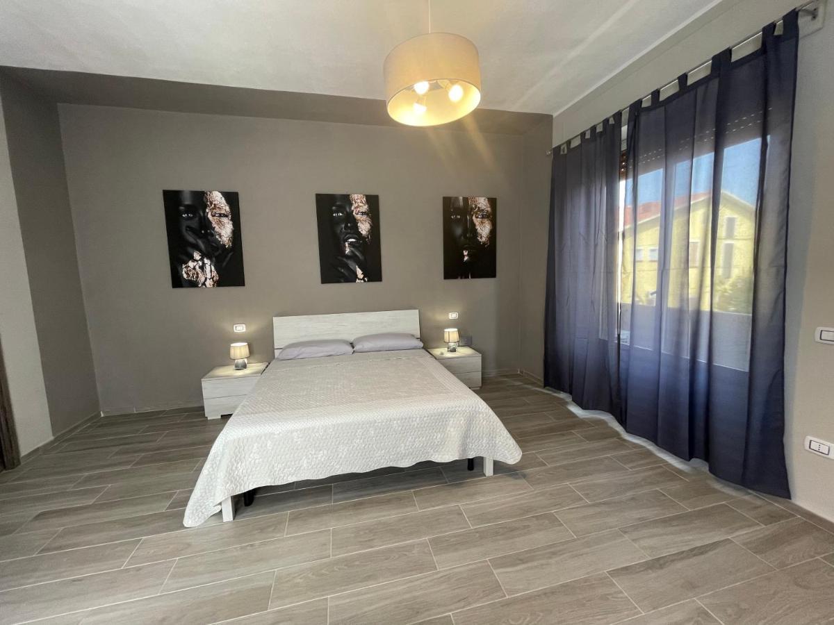 Appartamento Elegante Карбония Екстериор снимка