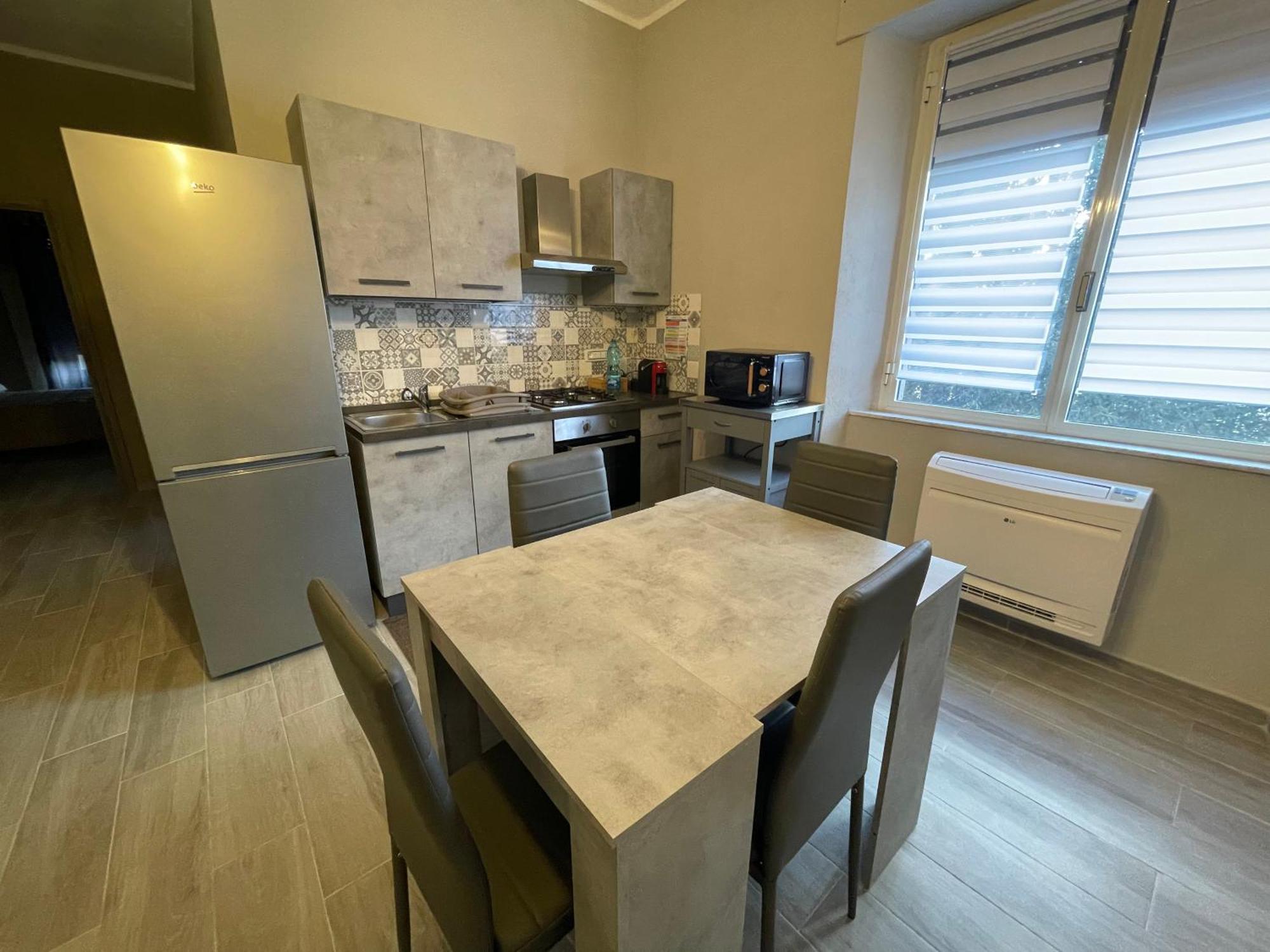 Appartamento Elegante Карбония Екстериор снимка